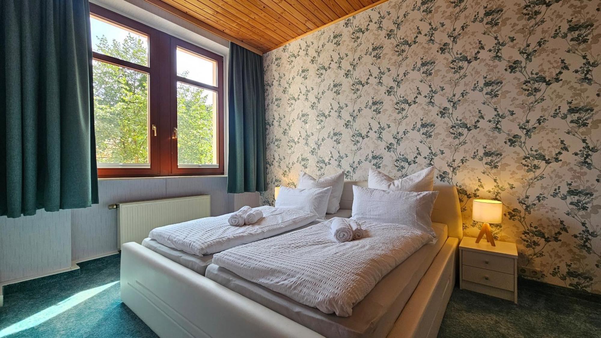 Pension Weisse Rose, Parkplatz, Fruehstueck, Wlan, Zentral باد إلستر المظهر الخارجي الصورة