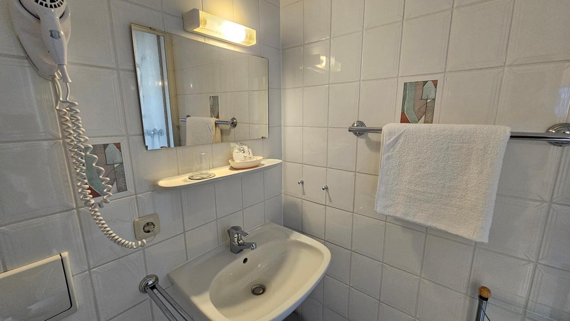 Pension Weisse Rose, Parkplatz, Fruehstueck, Wlan, Zentral باد إلستر المظهر الخارجي الصورة