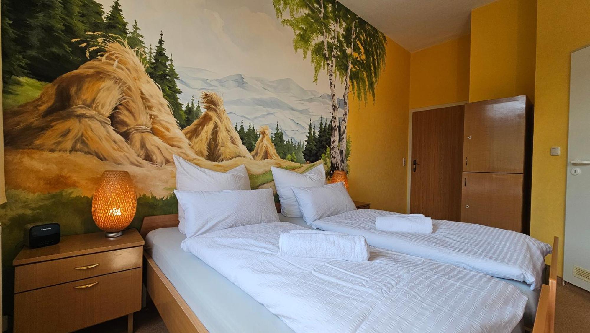 Pension Weisse Rose, Parkplatz, Fruehstueck, Wlan, Zentral باد إلستر المظهر الخارجي الصورة