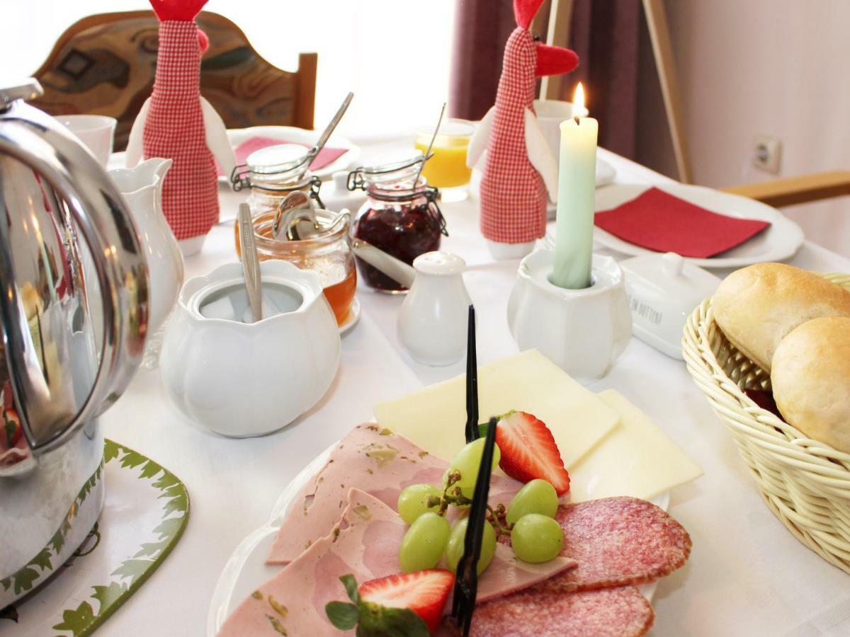 Pension Weisse Rose, Parkplatz, Fruehstueck, Wlan, Zentral باد إلستر المظهر الخارجي الصورة